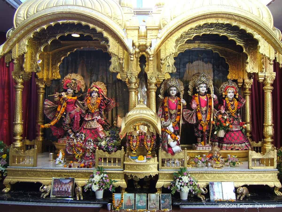 Watford Rathayatra – Bhaktivedanta Manor – Hare Krishna Temple Watford