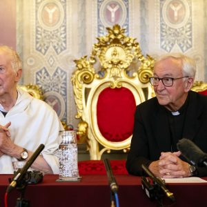 Conclave Cardinals Nichols and Radcliffe 2.0