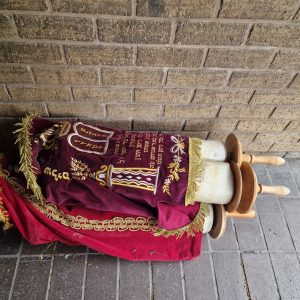 How a radio chat led to return of a shul’s precious Torah rolls